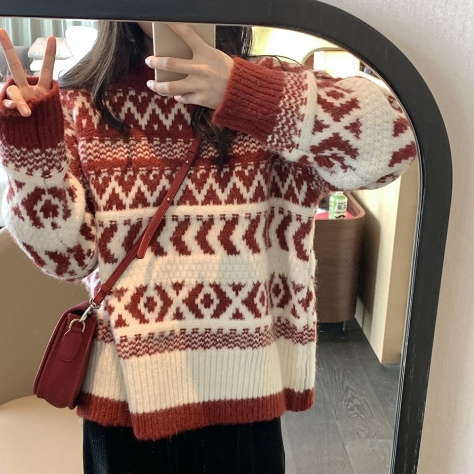 New sweaters for Christmas and autumn and winter