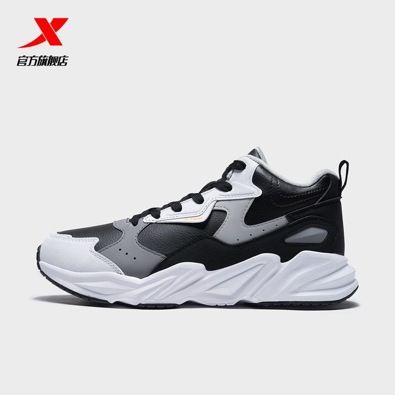 特步男高帮板鞋2022夏季新款鞋子休闲鞋男士皮面厚底防水运动鞋男