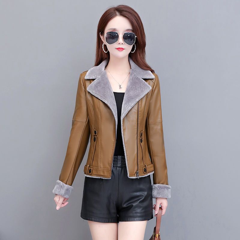 Haining women's short leather jacket  autumn and winter new style plus velvet and thickened fur all-in-one slim slimming western style jacket