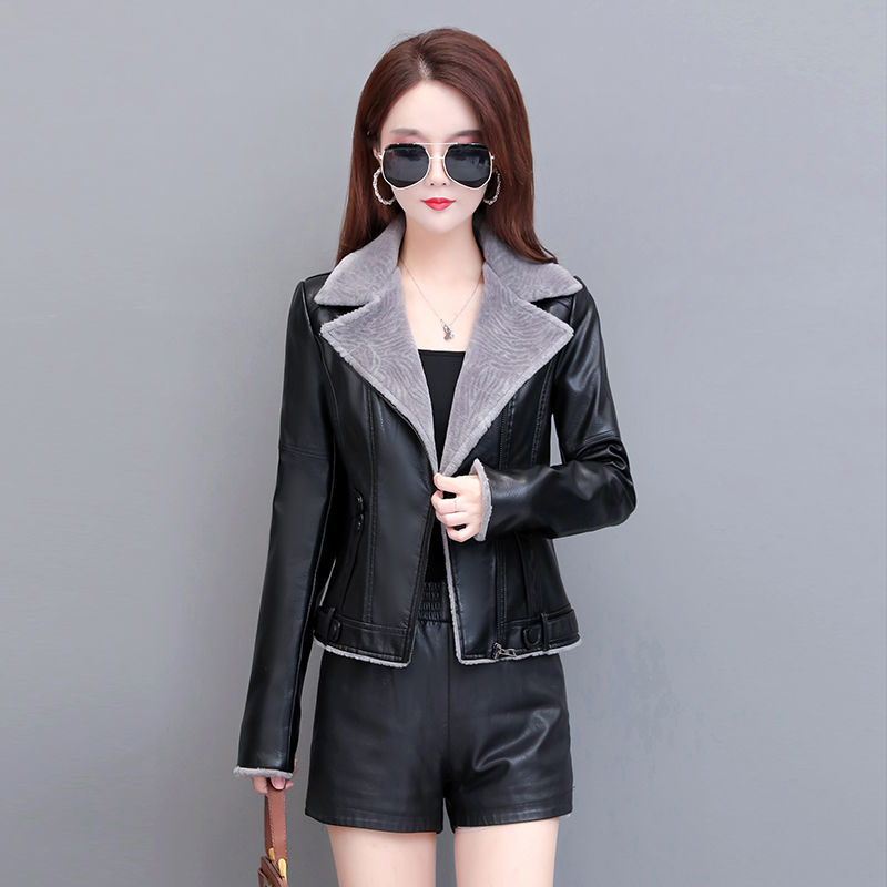 Haining women's short leather jacket  autumn and winter new style plus velvet and thickened fur all-in-one slim slimming western style jacket