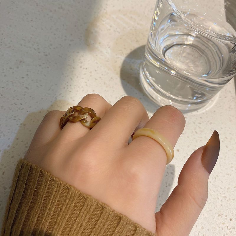 Acrylic resin ring women's ins tide cold wind fashion personality retro niche light luxury exquisite simple index finger