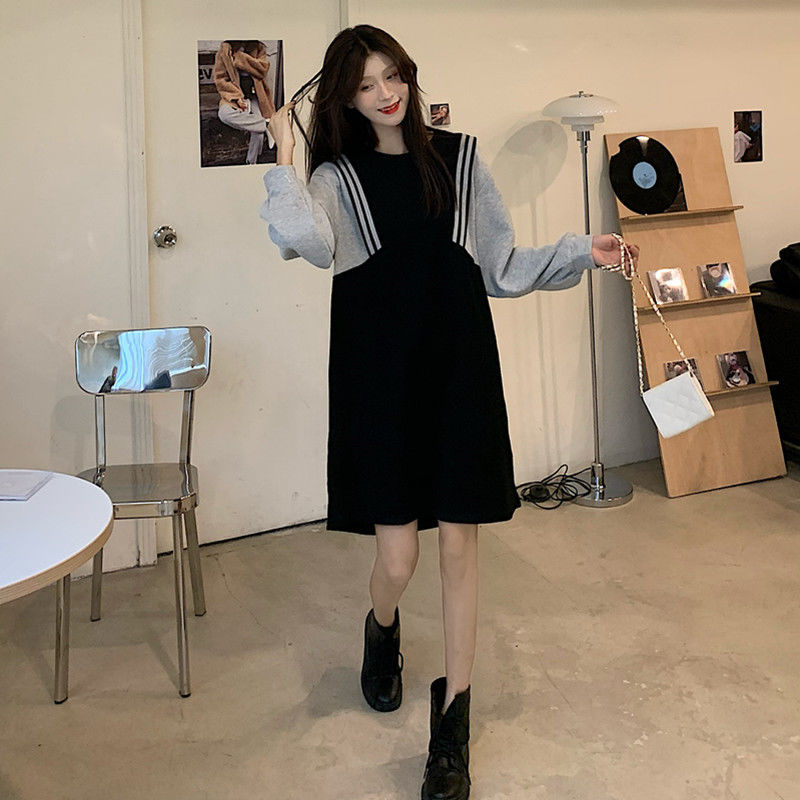 Fat MM extra large size 300 catties mid-length sweater dress spring and autumn loose hidden meat slim stitching contrast color dress