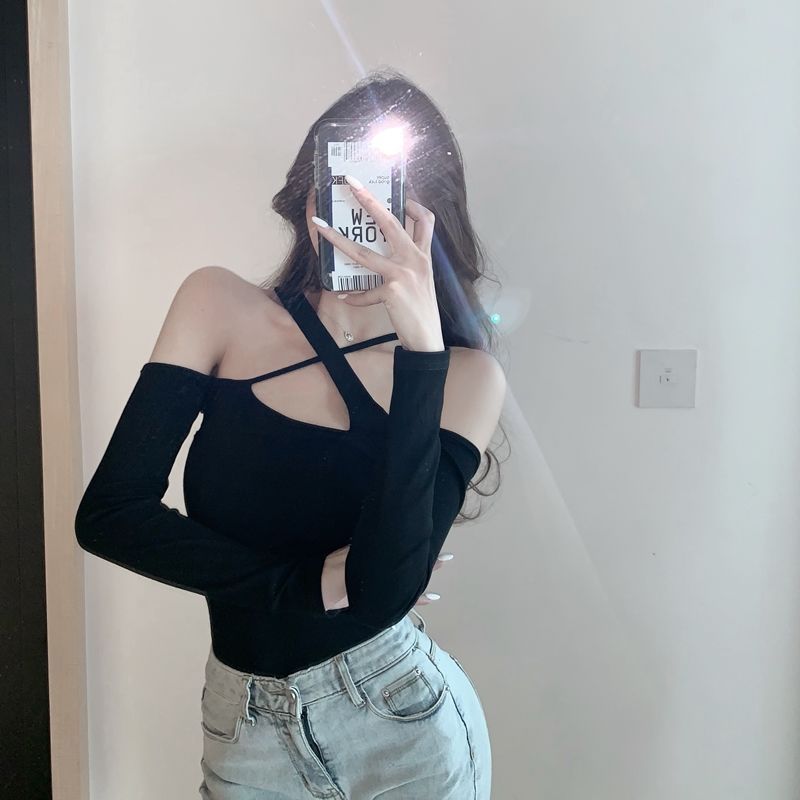 Careful machine bottoming shirt women's spring and autumn off-the-shoulder tight straps long-sleeved T-shirt foreign style inner collarbone short top