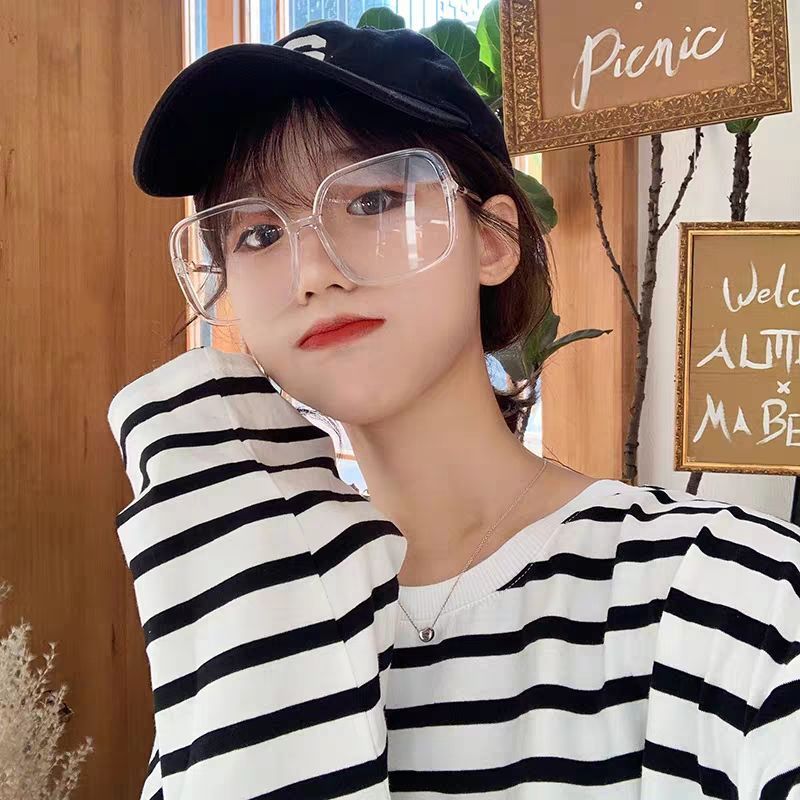 Huo Siyan's glasses of the same style, Xiaohongshu, net red, round face, big black frame, anti-blue light literary glasses, personalized street shooting myopia