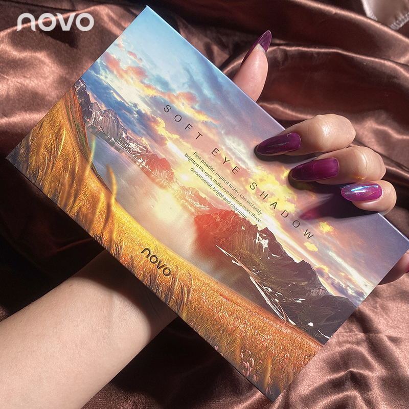 NOVO18色眼影盤ins平價超火bling閃粉珠光啞光防水學生李佳琦推薦