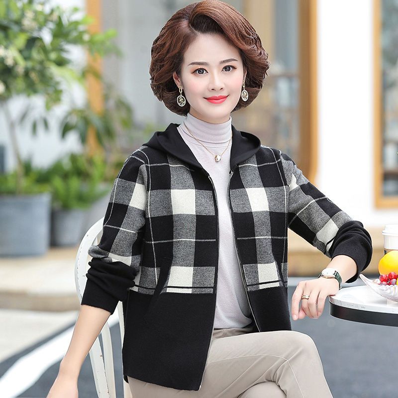 75896-妈妈春装格子外套洋气中年女大码遮肚上衣中老年春秋时尚带帽开衫-详情图