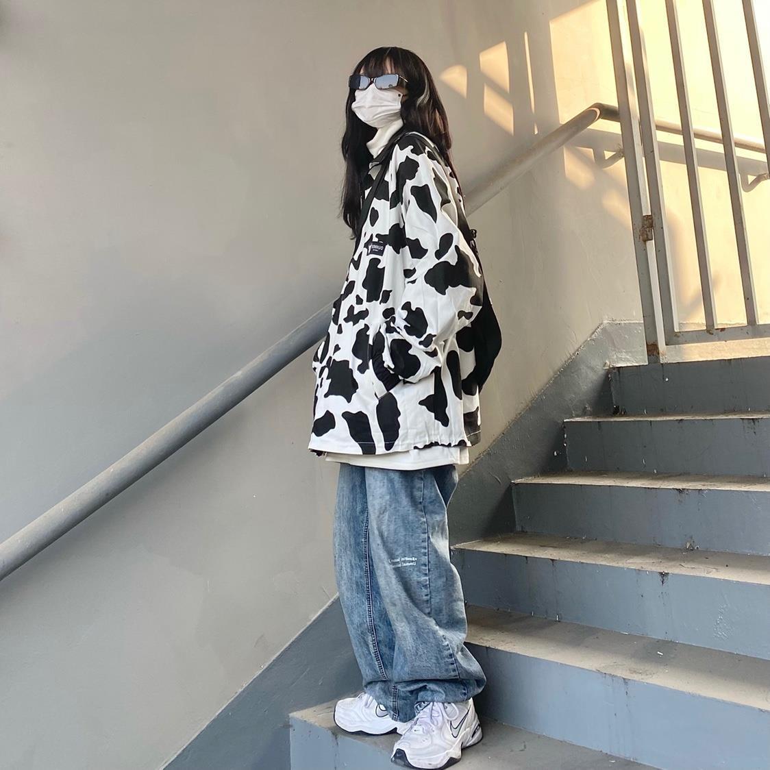 Double-sided wear retro cow pattern lapel tooling jacket female Korean version loose casual all-match fried street BF wind jacket tide