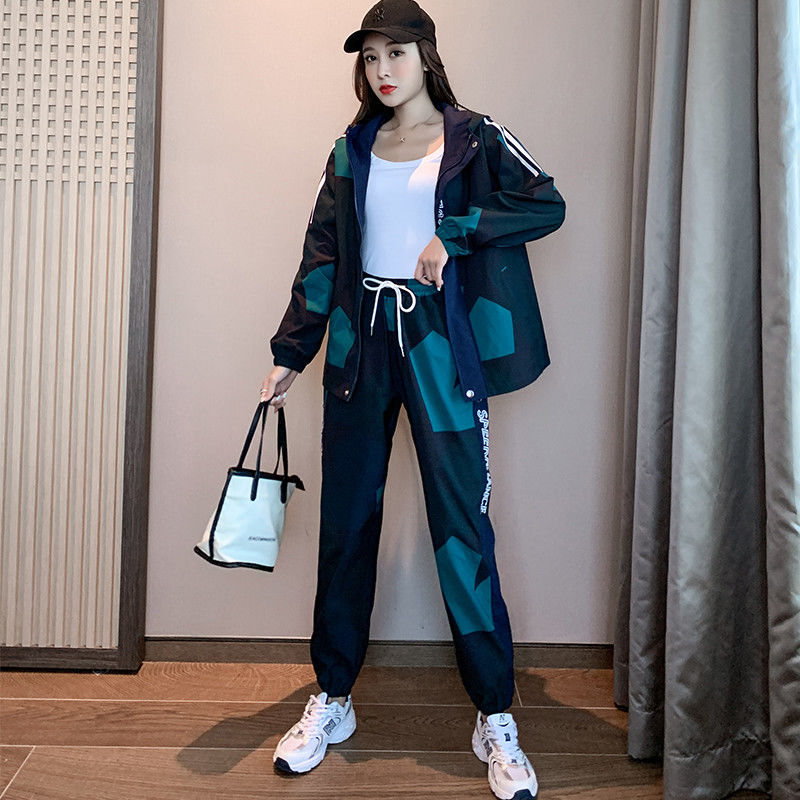 Blue Camouflagespring Athletic Wear suit female 2021 new pattern Chaopai fashion camouflage easy leisure time Sweater Two piece set student