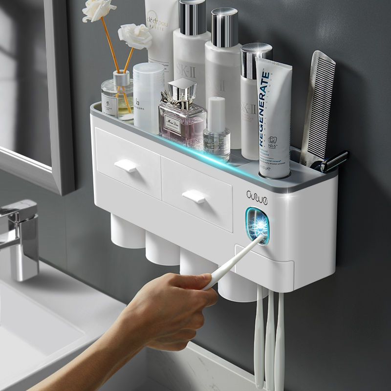 牙刷置物架刷牙杯漱口挂墙卫生间免打孔壁挂全自动挤牙膏器套装