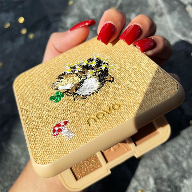 NOVO刺繡九色眼影盤超火閃粉啞光珠光大地色防水平價學生網紅同款