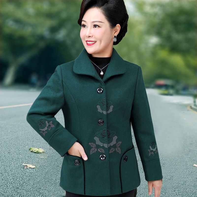 Mother's spring and autumn woolen coat 2021 new middle-aged and elderly women's clothing short section small woolen cardigan 4050 years old