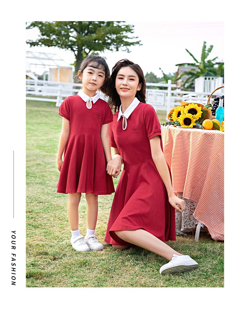 网红韩版母女时尚亲子装2021春时髦洋气女童连衣裙亲子一家三