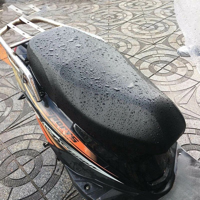 电动车坐垫套电摩托车隔热垫四季通用防水防晒皮革踏板电瓶车座套
