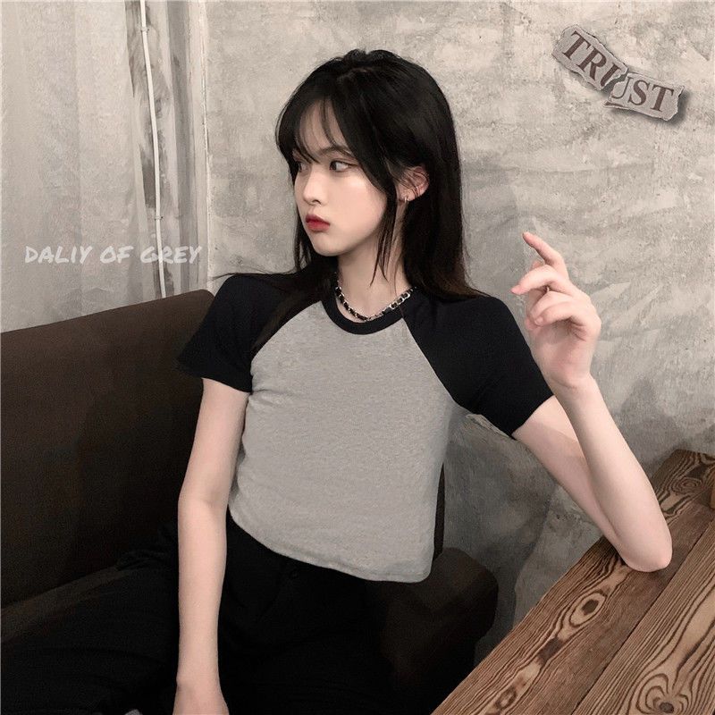 Korean version of the Korean version of the tight short section navel t-shirt female student small summer simple short-sleeved high waist bottoming top