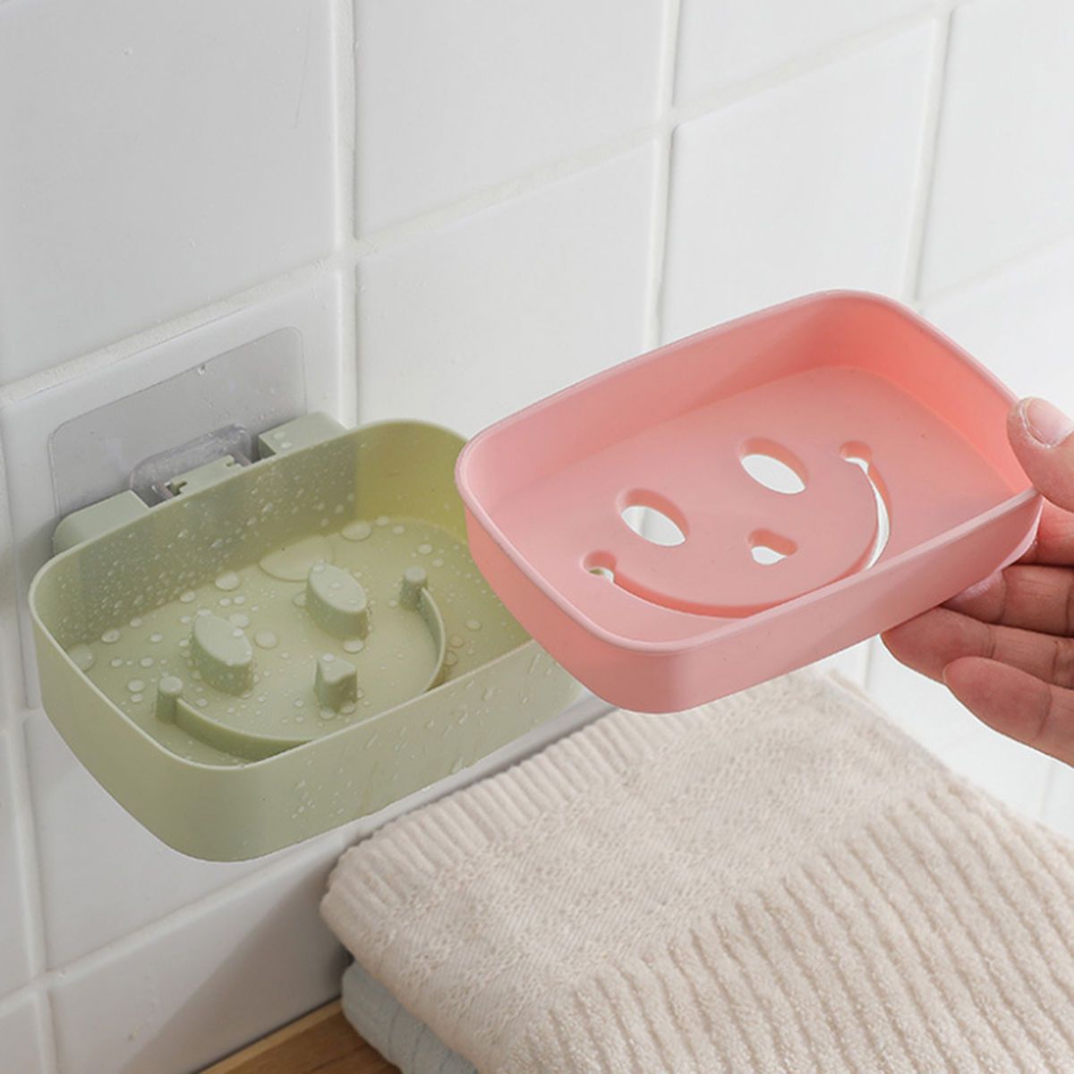 Smiling face soap box bathroom bathroom double-layer free punching drain soap box wall-mounted soap box shelf