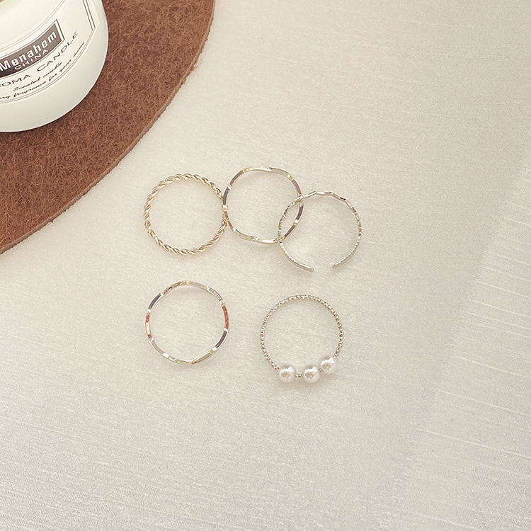 Ins Japanese and Korean simple wavy ring personality ring niche design sense temperament net red tail ring set female