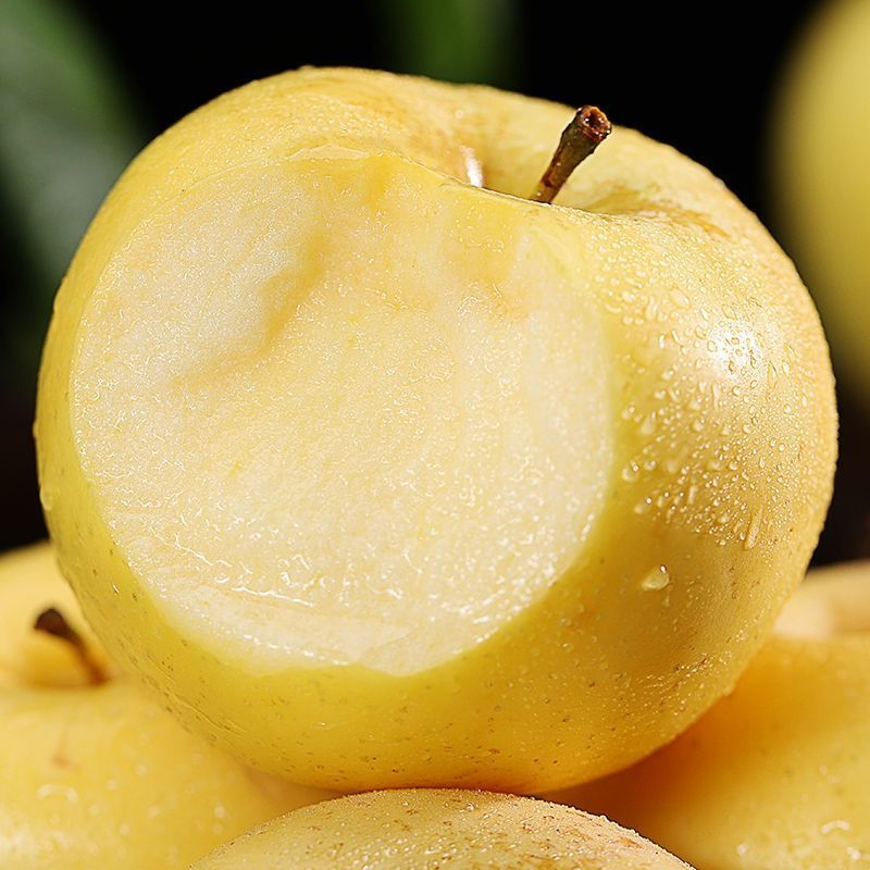 山东烟台奶油富士苹果富士水果脆甜多汁整箱产地直发新鲜大果