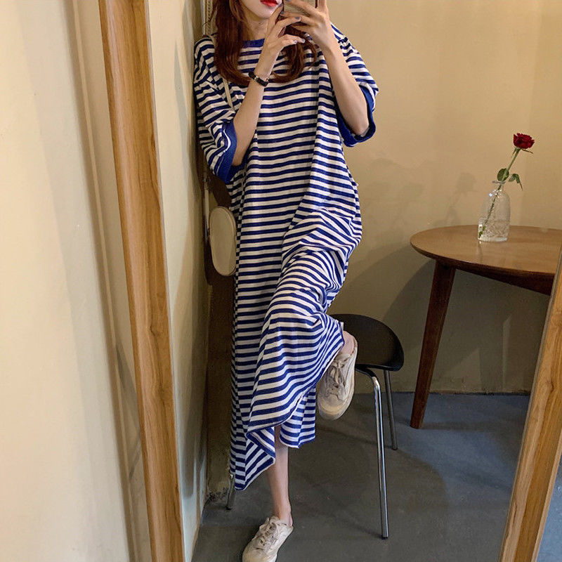 Fat MM extra large size 300 catties striped long skirt 2023 summer loose Tibetan meat slimming short-sleeved knee-length T-shirt dress