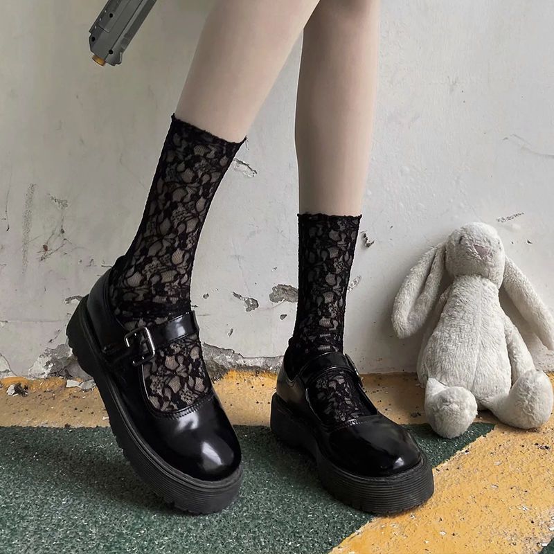 Medium tube socks lace pile socks JK Socks White Black spring summer thin socks Japanese Mary Jane shoes socks