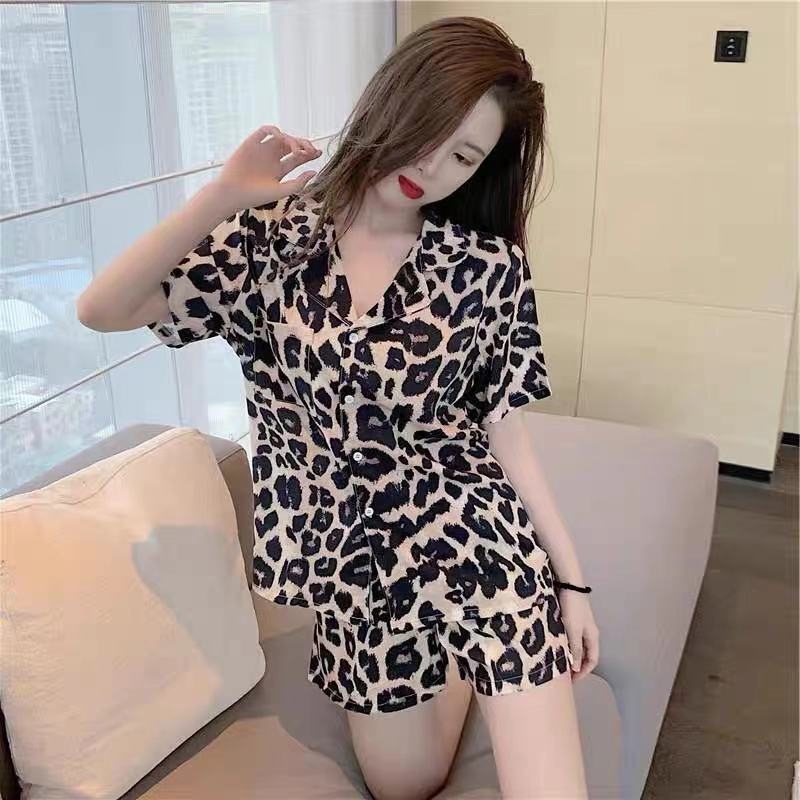 2021 Korean ice silk pajamas women's summer short-sleeved shorts thin section Internet celebrity sexy leopard print home clothes two-piece suit