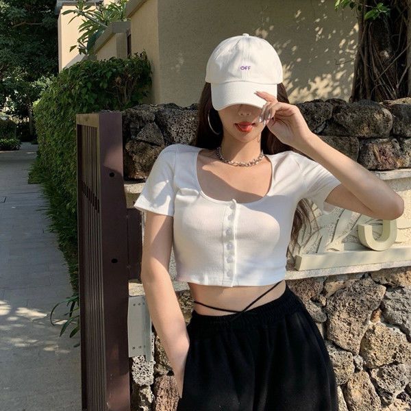 Korean hot girl tight short section navel single-breasted t-shirt female student big U-neck summer short-sleeved thin cardigan top