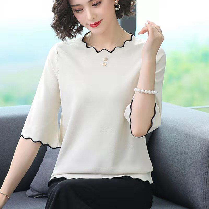 Middle-aged and elderly ice silk striped short-sleeved T-shirt women's three-quarter sleeves loose large size 200 catties can wear Korean fashion top trend