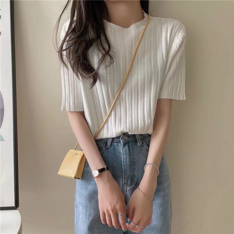 Thin knitted sweater women's short-sleeved t-shirt 2021 summer new Korean version of the all-match loose gentle wind half-sleeved top
