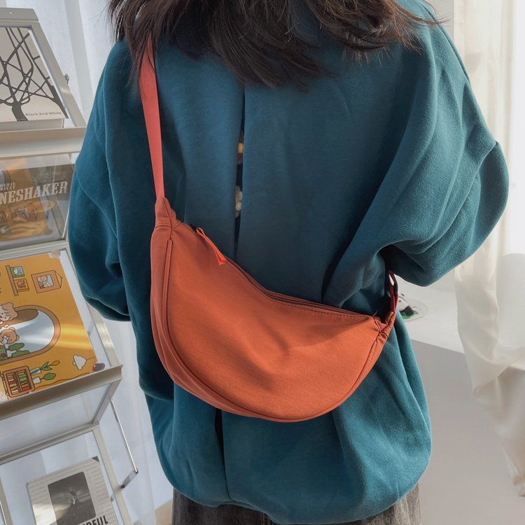 韓國ins包包女2020新款韓版潮學生單肩斜挎包百搭簡約原宿餃子包