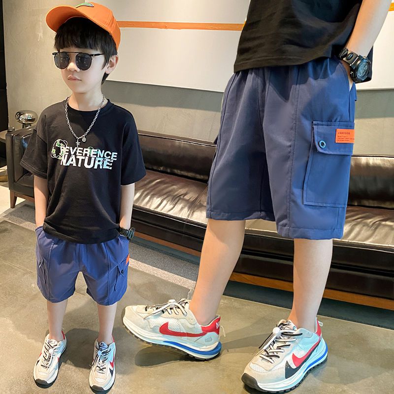 Boys' Summer Shorts 2022 new children's cropped pants middle aged children's casual Summer Boys' thin overalls trend