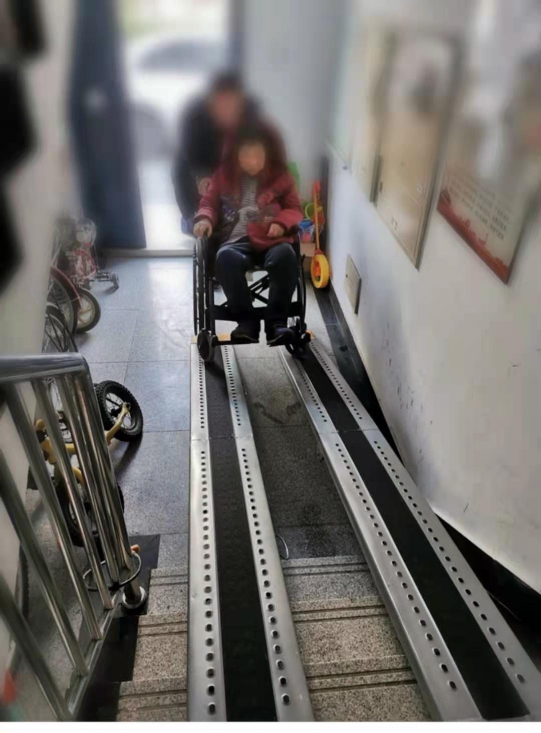 免運-輪椅上樓梯便攜式無障礙坡道板摩托輪椅電動車上車上樓臺階板斜坡-瑞虎好物家居