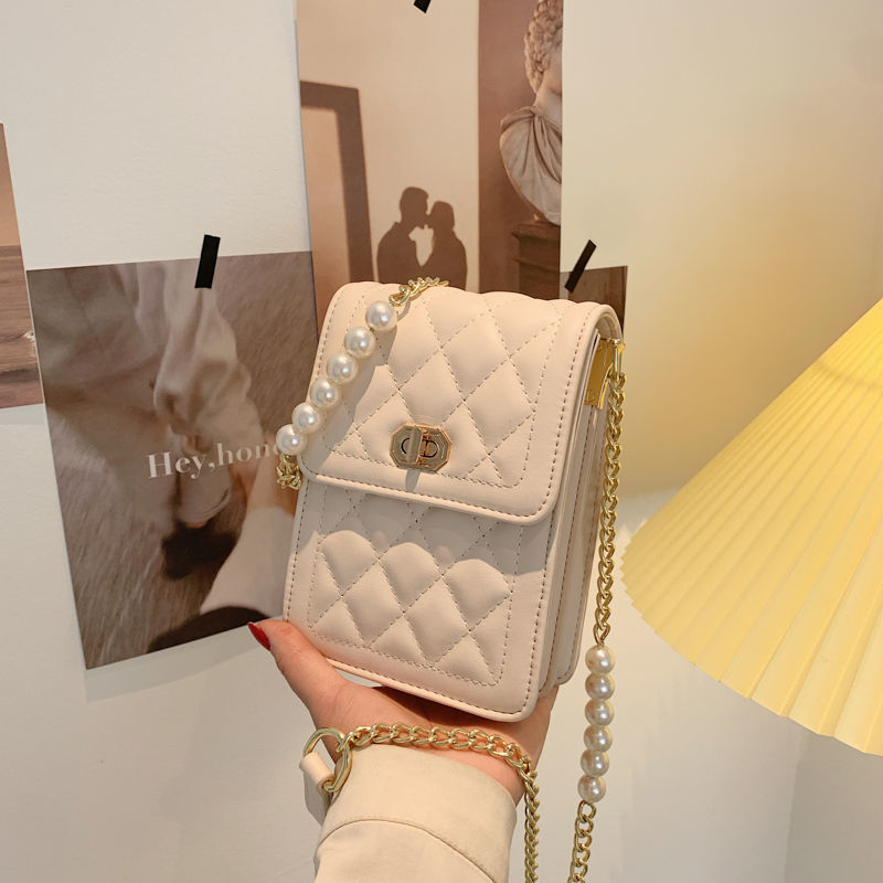 High-end small bag for women summer 2023 new trendy fashion chain crossbody bag Western style small square bag versatile mobile phone bag