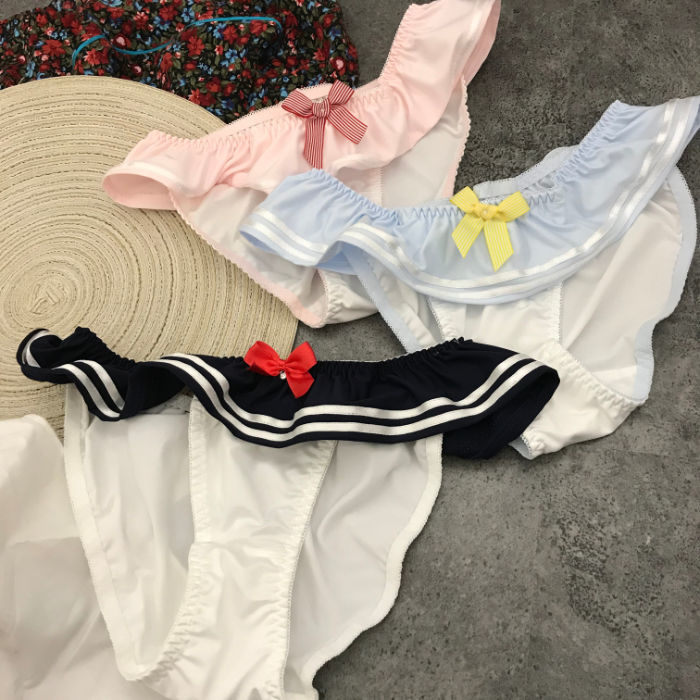 Underwear for women ins Japanese style striped splicing low-waist briefs for girls sexy small underwear for students breathable and comfortable