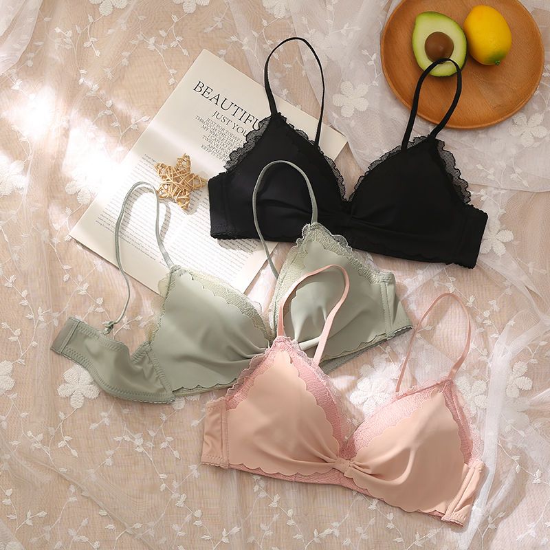 Thin underwear women's triangle cup without steel ring Korean version of sweet small chest gather anti-sagging close breast bra set