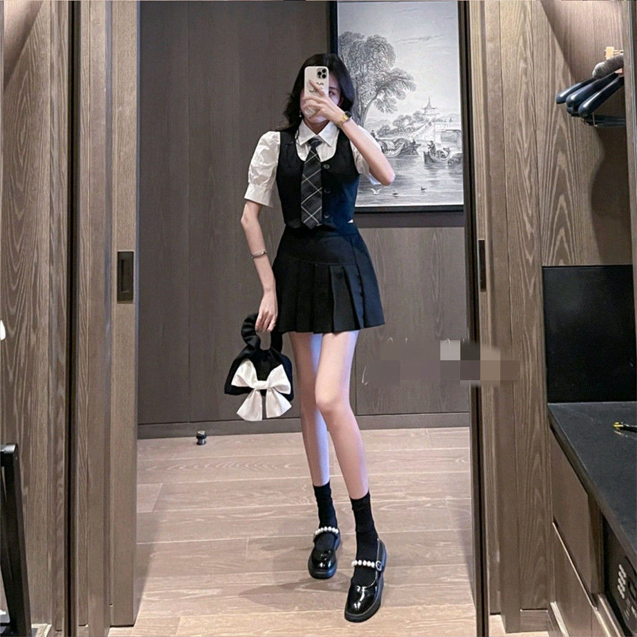 Japanese vigorous girl Vest + shirt +jk pleated skirt cool three piece suit college style vest skirt suit female