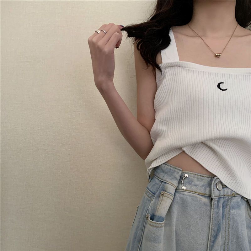 Summer black small camisole women's inner wear design sense niche outer wear short white bottoming knitted top tide