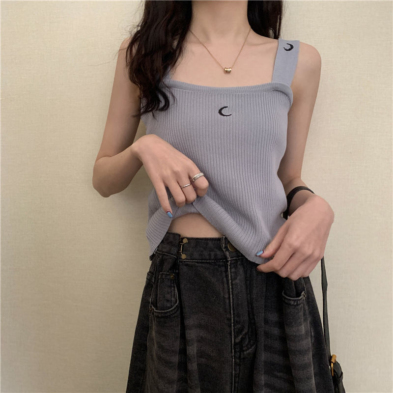 Summer black small camisole women's inner wear design sense niche outer wear short white bottoming knitted top tide