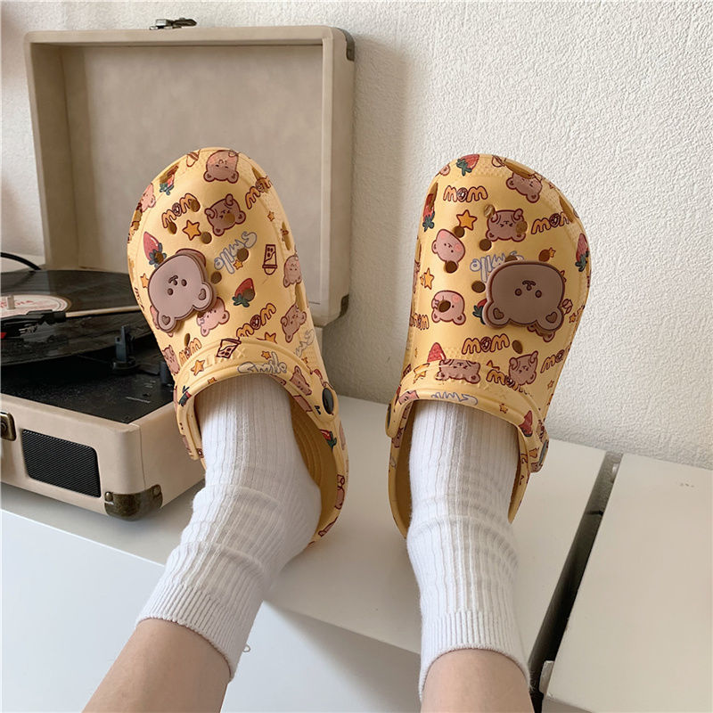 Thin strips cute cartoon girl heart hole shoes female summer students ins non-slip thick-soled beach sandals and slippers