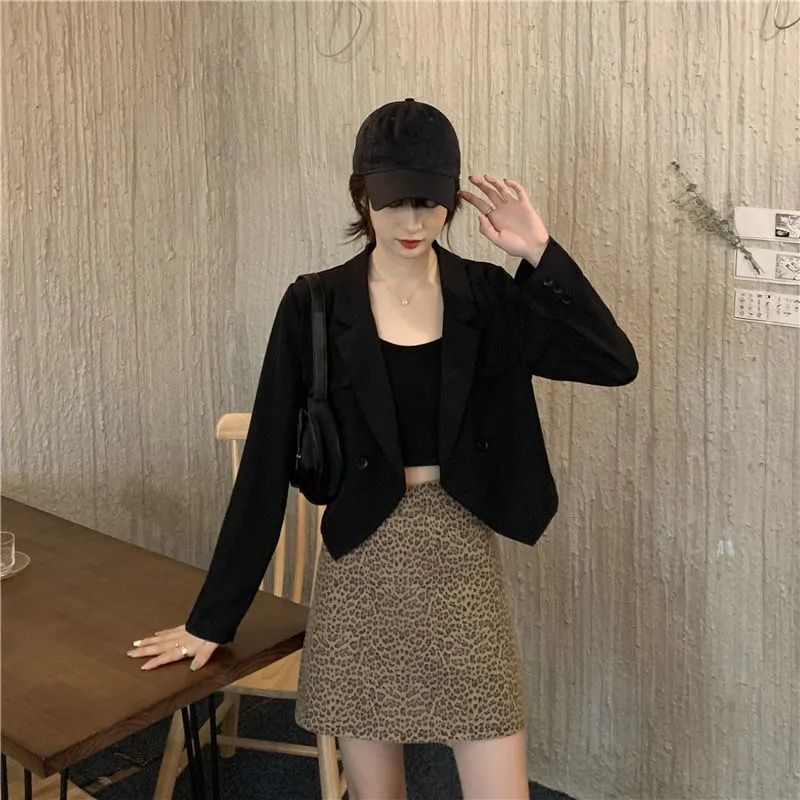 Small suit jacket women's short loose loose new Korean version autumn and winter long-sleeved black suit design sense niche top trendy