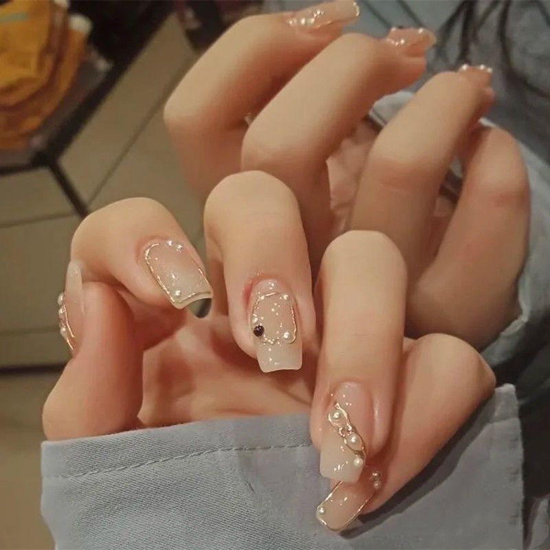 Manci Baroque Manicure Wearable Nail Milk Tea Nude Color Finished Nail Pieces Shell Pieces Bow Gold Foil Handmade Customization