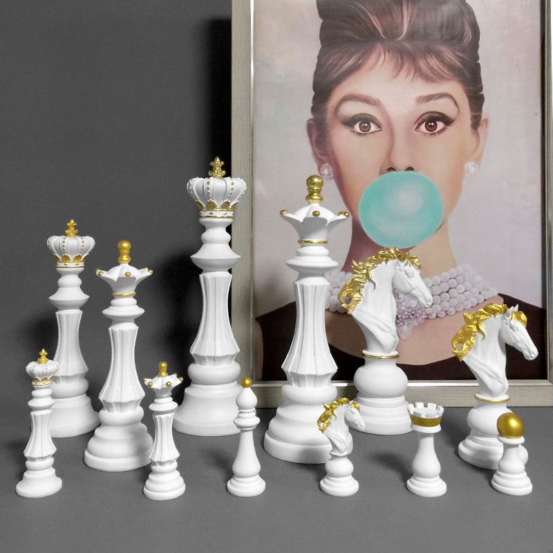 仿真国际象棋工艺品摆件马到成功国王王后西洋棋具客厅书房装饰品