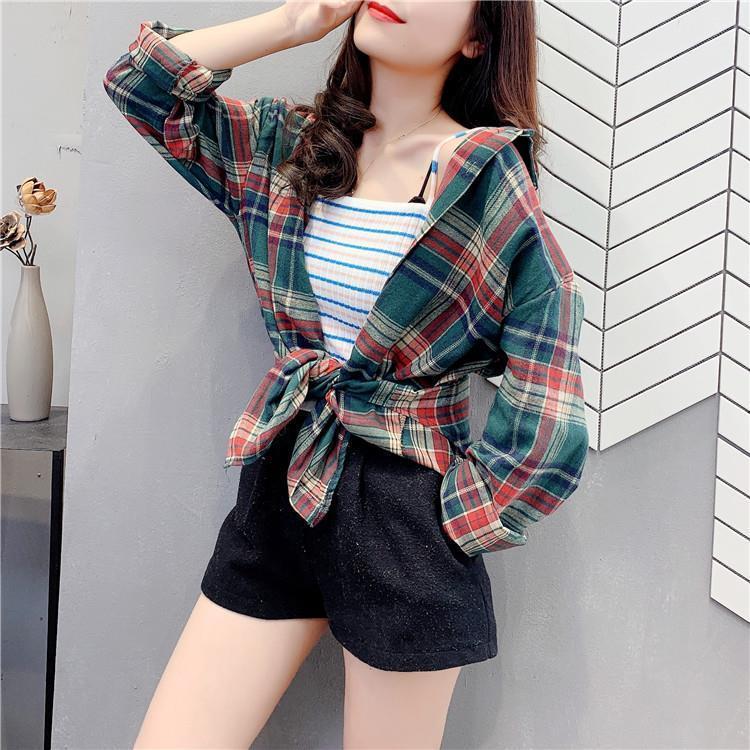Spring and autumn new Korean version retro Hong Kong style POLO collar contrast color plaid brushed loose coat shirt women's fashion