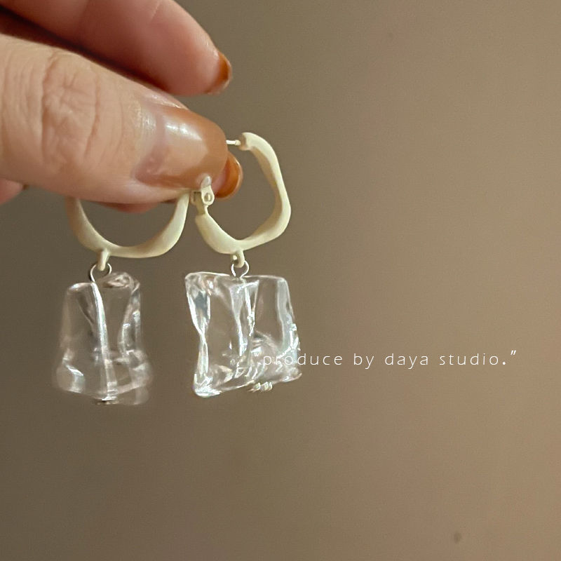 Ice Cube Frosty French style transparent acrylic paint earrings Minimalist temperament niche design high-end Hong Kong style earrings