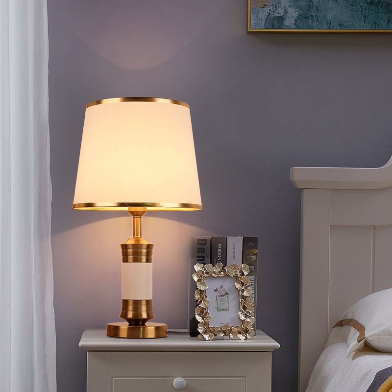 后现代卧室床头台灯客厅轻奢美式创意台灯触摸感应简约书房台灯