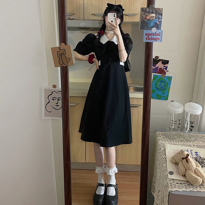 Hepburn style French retro waist slimming little black dress 2021 new summer puff sleeve small dress