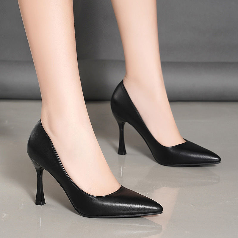 2023 new soft leather black professional high-heeled single shoes mid-heel all-match work shoes pointed toe stiletto soft leather work shoes