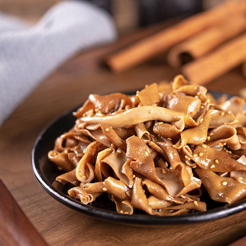 周黑鸭零食小吃香麻辣鸭肠100g卤味休闲网红小零食绝味熟食品肉类