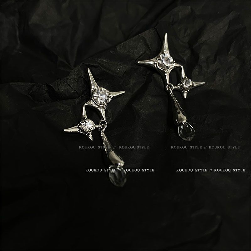 Star Cross Earrings 2023 New Trendy Ear Clip No Piercing Women's Earrings Niche Design Crystal Summer Style