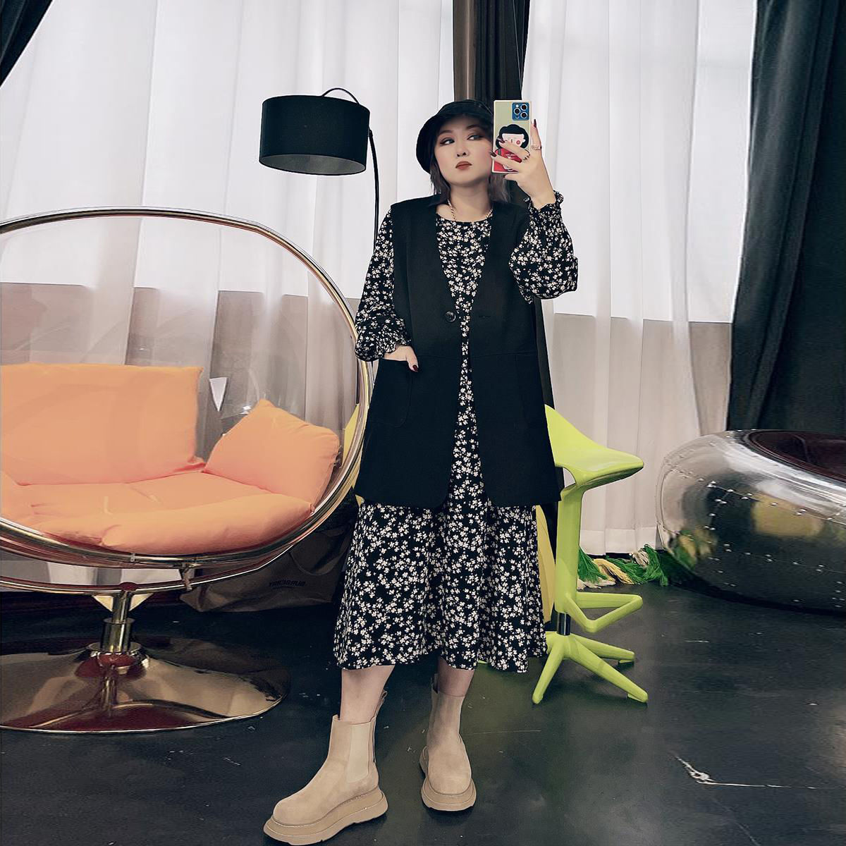 Large size women's fried street skirt 200 catties fat MM loose meat covering temperament floral dress vest outer suit