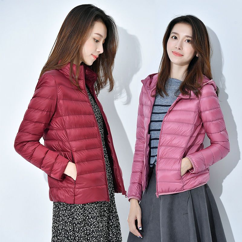 2022年秋冬季新款羽绒服女短款轻薄轻型保暖连帽时尚休闲立领外套