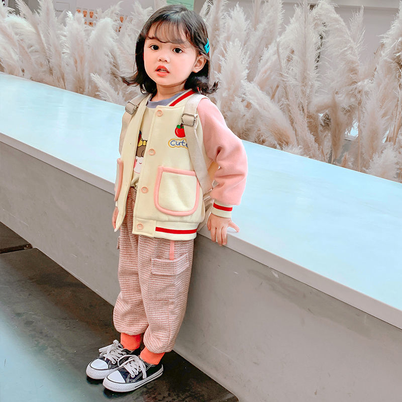 女童春秋季棒球服2023新款韩版洋气可爱女宝宝白雪公主潮上衣外套